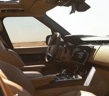 Land Rover Range Rover Vogue Autobiography V8 2023 in Abu Dhabi — photo 5