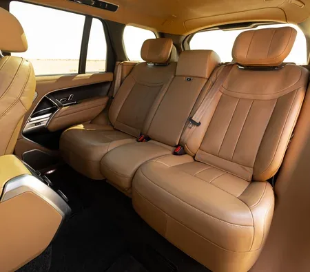 Land Rover Range Rover Vogue Autobiography V8 2023 in Abu Dhabi — photo 9