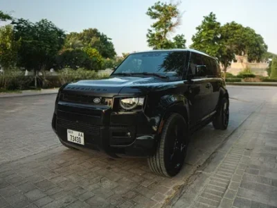 Land Rover Defender V6 2024