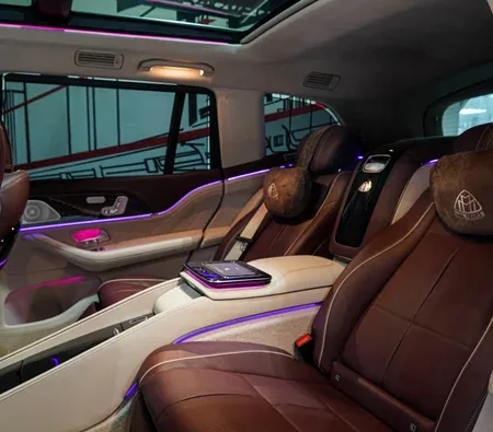 Mercedes-Maybach GLS 600 2023 in Abu Dhabi — photo 9