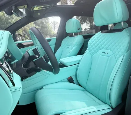 Bentley Bentayga 2023 in Dubai — photo 3