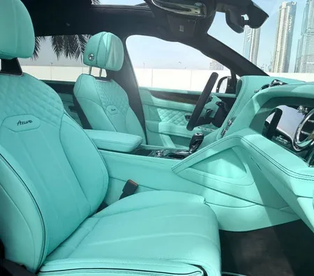 Bentley Bentayga 2023 in Dubai — photo 8