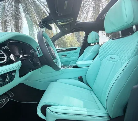 Bentley Bentayga 2023 in Dubai — photo 10