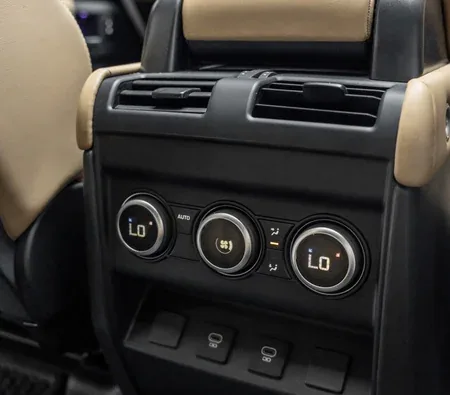 Land Rover Defender First Edition 2025 in Dubai — photo 9