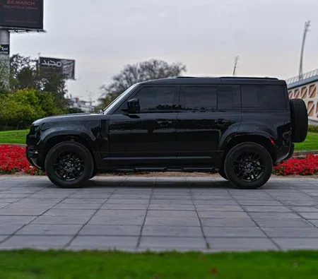 Land Rover Defender V6 2025 — аренда в Дубае — фото 4