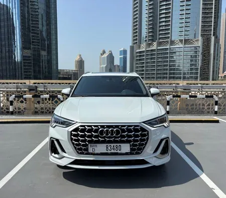 Audi Q3 2025 in Dubai — photo 3