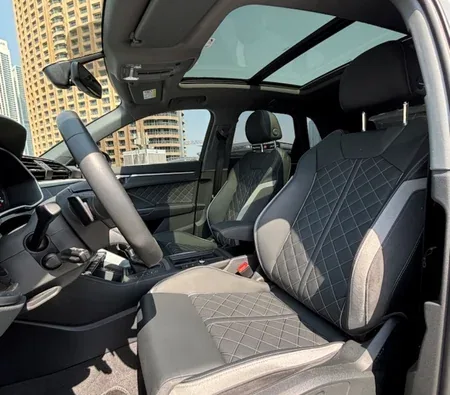 Audi Q3 2025 in Dubai — photo 4