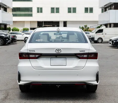 Toyota Yaris 2026 — аренда в Дубае — фото 4