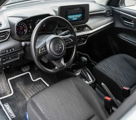 Suzuki Swift 2026 in Dubai — photo 3
