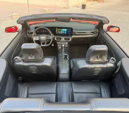 Ford Mustang Convertible 2024 — аренда в Дубае — фото 2