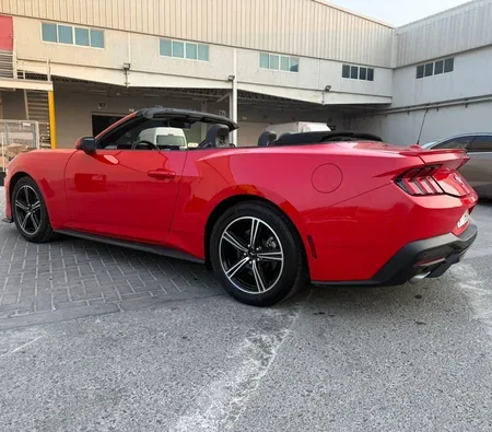 Ford Mustang Convertible 2024 — аренда в Дубае — фото 6