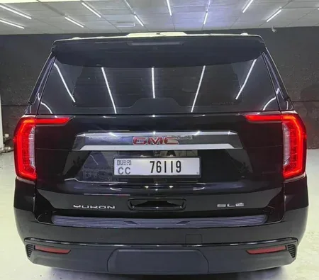 GMC Yukon 2023 in Dubai — photo 6