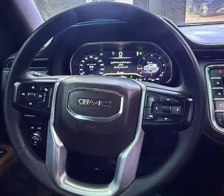 GMC Yukon 2023 in Dubai — photo 8