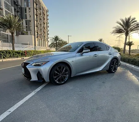 Lexus IS350 2023 напрокат