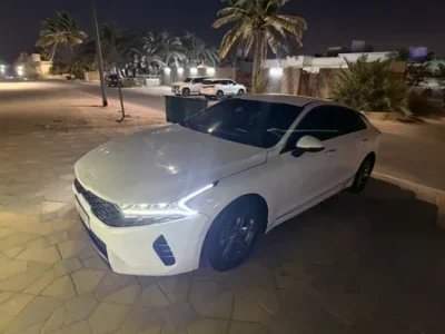 Kia K5 2022 — Dubai