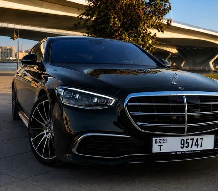 Mercedes-Benz S580 2023 in Dubai — photo 3