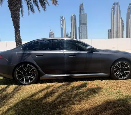 BMW M5 2025 in Dubai — photo 6