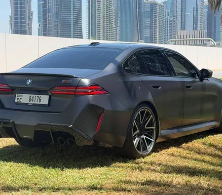 BMW M5 2025 in Dubai — photo 8