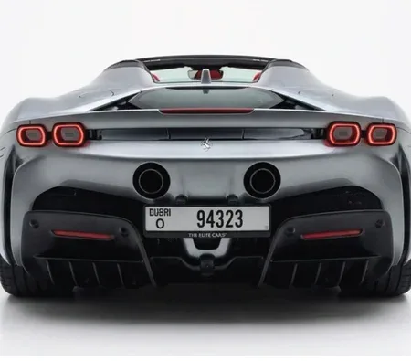 Ferrari SF90 Spider 2024 — аренда в Дубае — фото 5