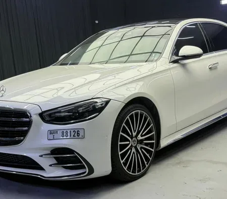 Mercedes-Benz S580 2023 in Dubai — photo 7