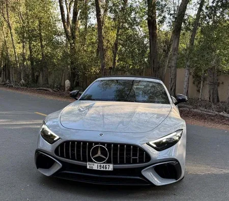 Mercedes-Benz SL63 AMG 2025 — аренда в Дубае — фото 3