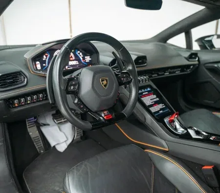 Lamborghini Huracan Evo Coupe 2021 in Dubai — photo 3