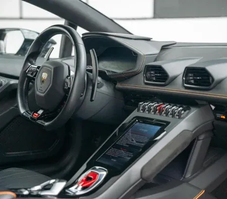 Lamborghini Huracan Evo Coupe 2021 in Dubai — photo 5