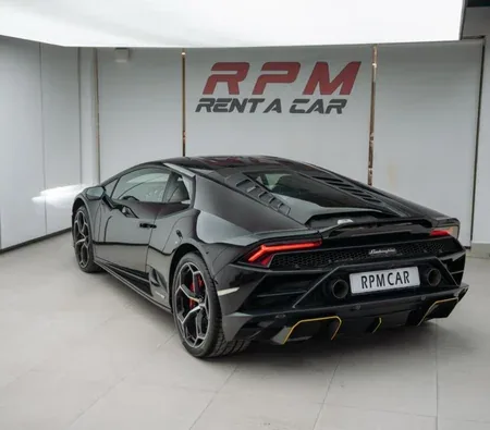 Lamborghini Huracan Evo Coupe 2021 in Dubai — photo 7