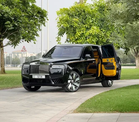 Rolls-Royce Cullinan 2025 for rent