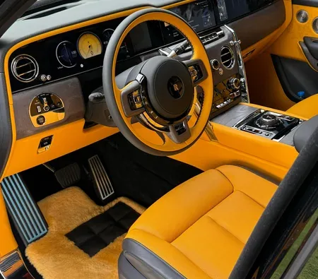 Rolls-Royce Cullinan 2025 in Dubai — photo 2