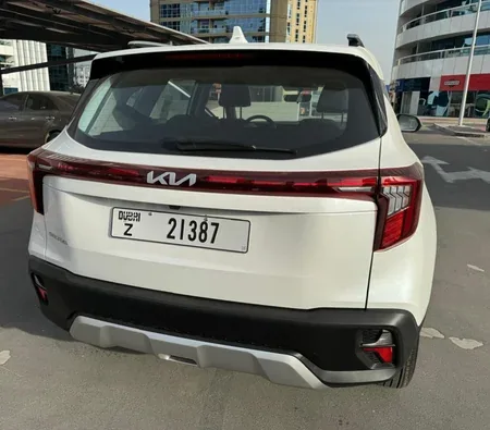 Kia Seltos 2025 in Dubai — photo 5