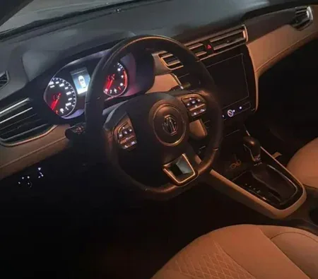 Mg 5 2022 in Dubai — photo 3