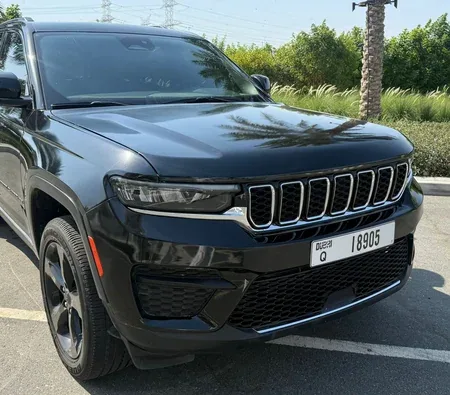 Jeep Grand Cherokee 2024 in Dubai — photo 2