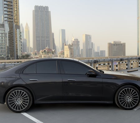Mercedes-Benz E450 2024 in Dubai — photo 4