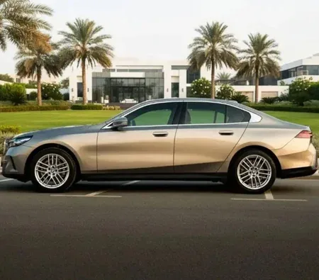 BMW 520i 2026 in Dubai — photo 6