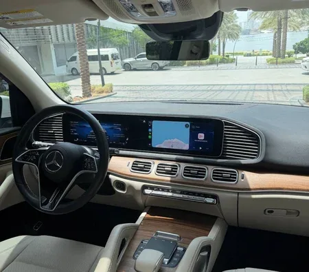 Mercedes-Benz GLE 350 2025 — аренда в Дубае — фото 3