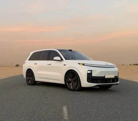 Li Auto L9 2025 in Abu Dhabi — photo 2