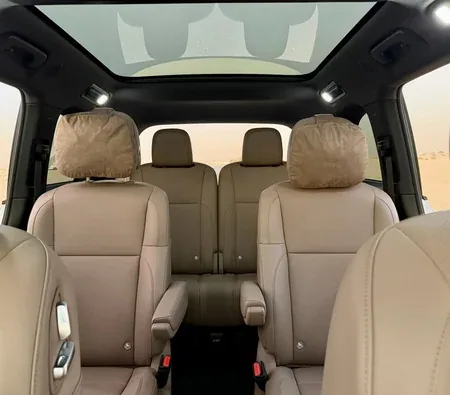 Li Auto L9 2025 in Abu Dhabi — photo 9