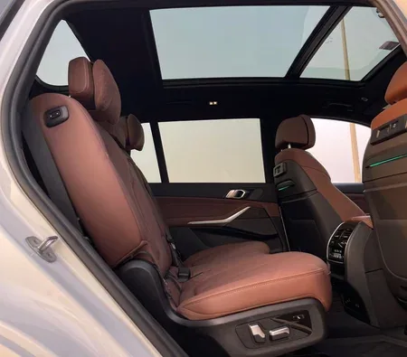 BMW X7 40I 2022 — аренда в Дубае — фото 4