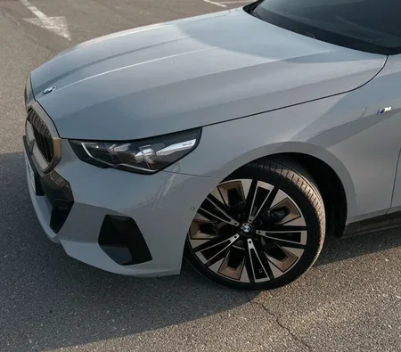 BMW 520i 2026 in Dubai — photo 3