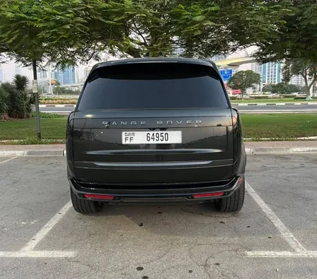 Land Rover Range Rover Vogue 2025 in Dubai — photo 4