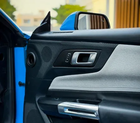 Ford Mustang 2024 — аренда в Дубае — фото 4