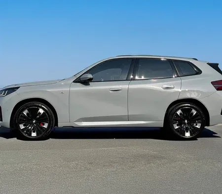BMW X3 2025 in Abu Dhabi — photo 3