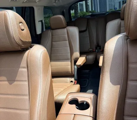Mercedes-Benz GLS 450 2024 in Dubai — photo 6