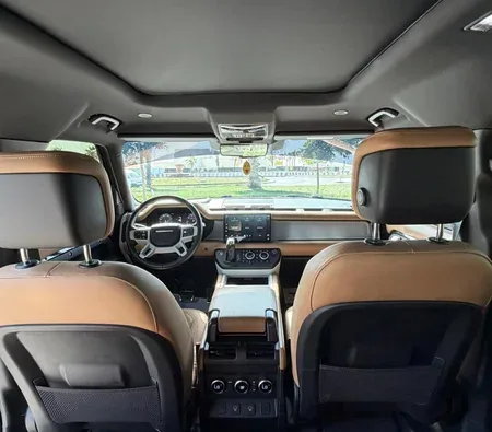 Land Rover Defender 2025 in Dubai — photo 4