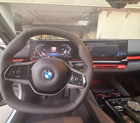BMW 520i Exclusive 2026 in Dubai — photo 9