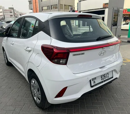 Hyundai i10 Grand 2026 in Dubai — photo 4