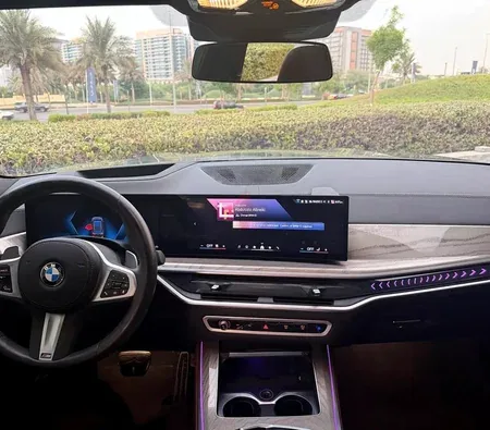 BMW X5 M40i 2025 in Dubai — photo 7