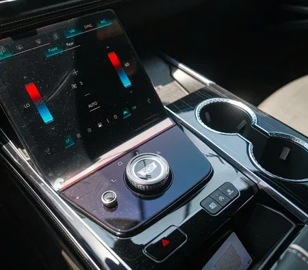 Cadillac Escalade 2026 in Dubai — photo 5