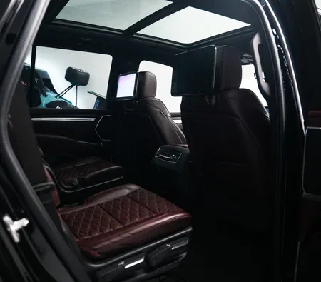 Cadillac Escalade Platinum Sport 2026 — аренда в Дубае — фото 10